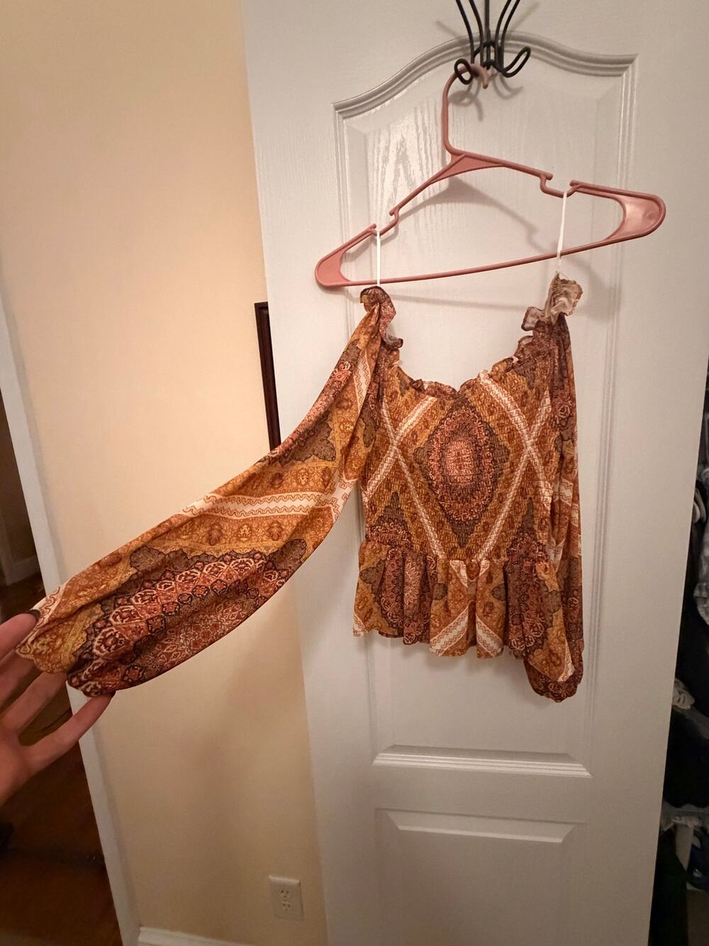 Flying Tomato Brown Paisley Smocked Peplum Balloon Sleeve Top S